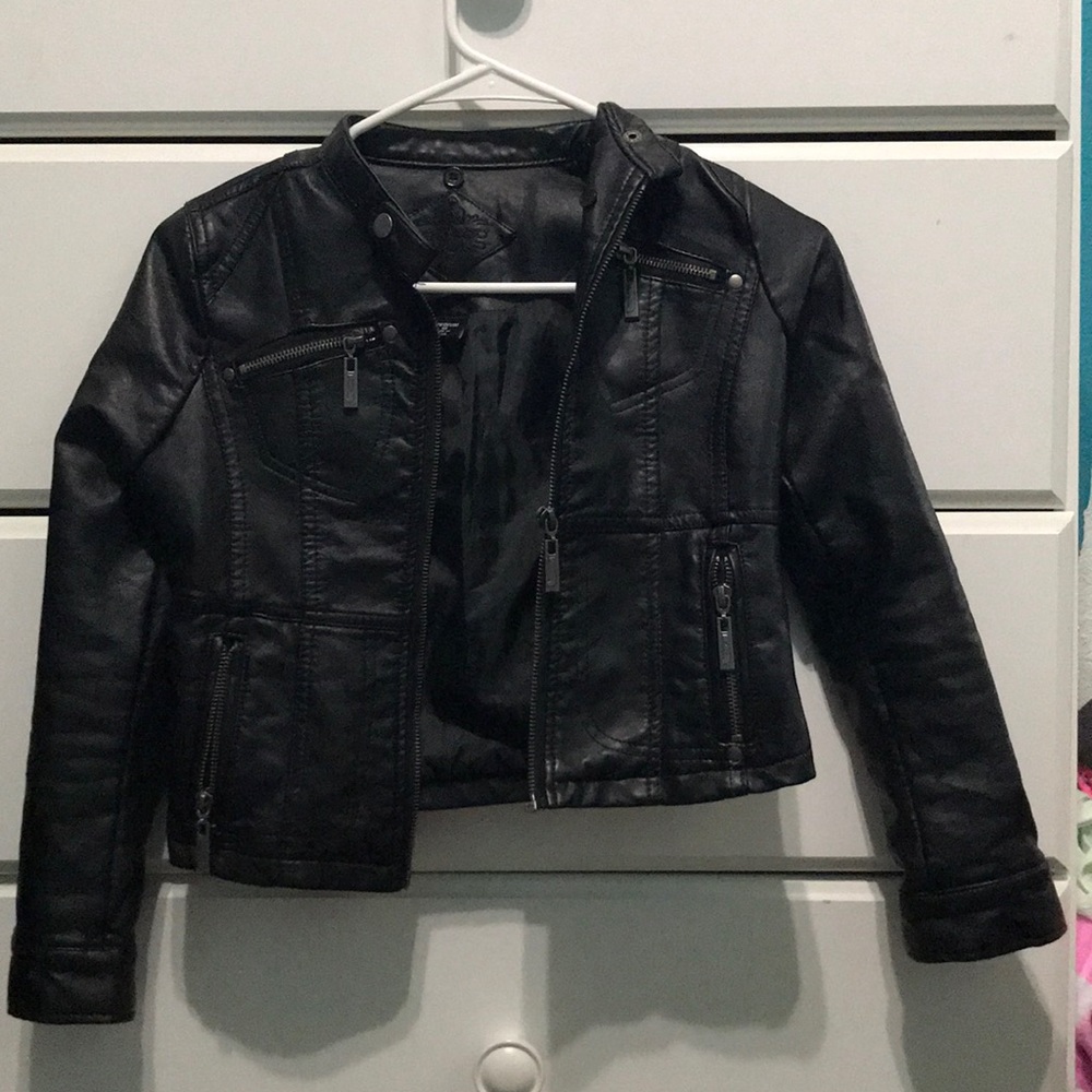 🖤Black leather jacket🖤
